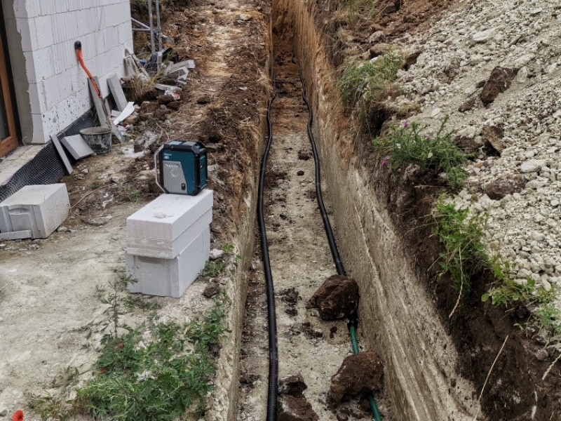 Instalace plošného kolektoru v Šakvicích