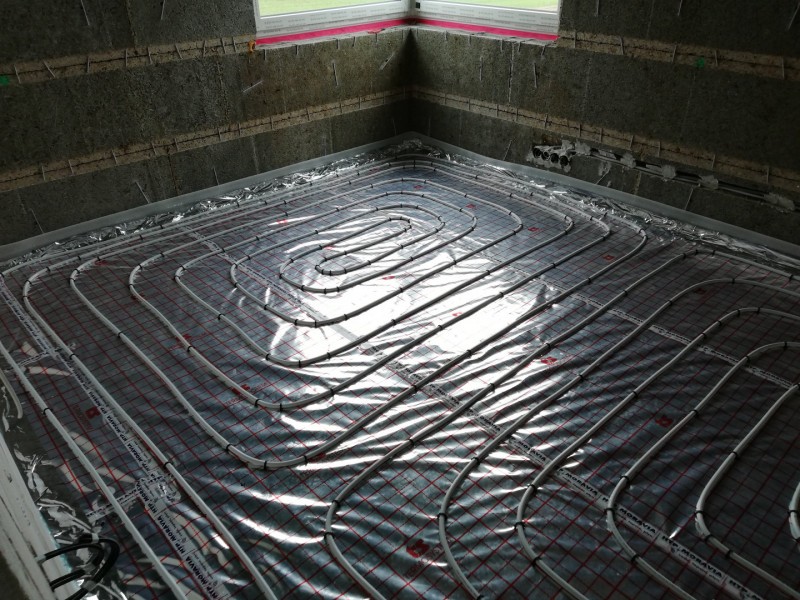 Instalace podlahového vytápění v Náramči (foto 2)