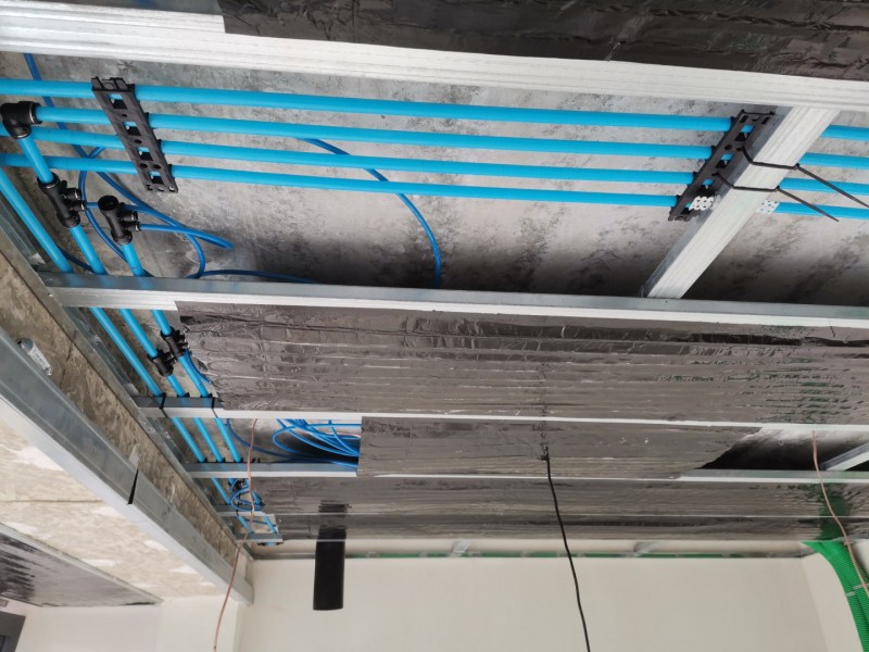 Instalace chladících stropů v Náměšťi nad Oslavou (foto 1)